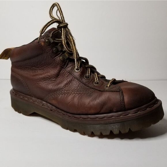 Dr. Marten boots size 9 leather - Picture 1 of 5